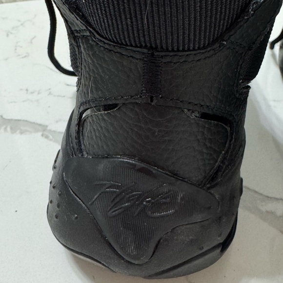 JORDAN MAX AURA 4 (GS) BLACK / ANTHRACITE-BLACK DQ8404 001 Youth size 4.5 - Picture 8 of 8